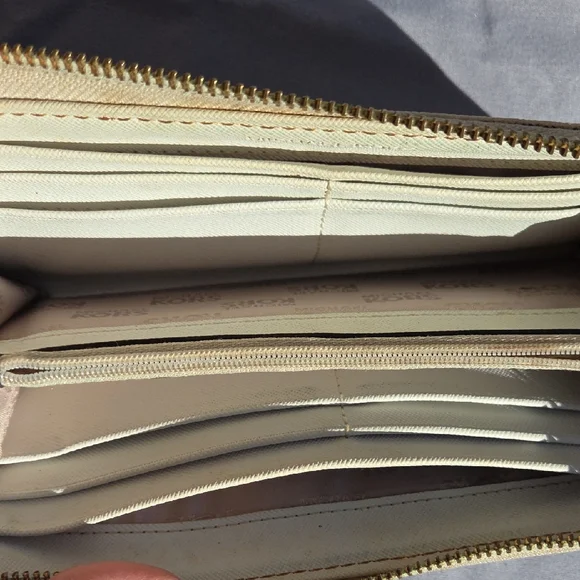 Michael Kors Textured Tan Wallet - Picture 8 of 12